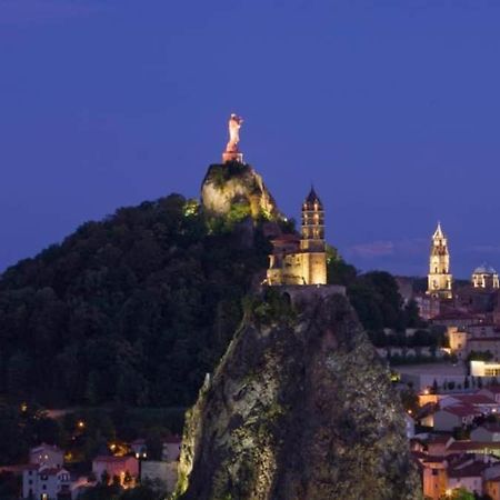 Bel Appartement Au Coeur Du Puy En Velay Le Puy-en-Velay Exteriör bild